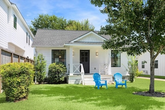 4710 Edison St, Houston, TX 77009