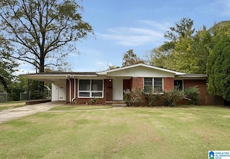 916 Daniel Cir, Birmingham, AL 35228