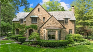 1370 Brown Hills Rd, Rockford, IL 61107