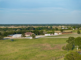 1425 County Road 116, Caldwell, TX 77836