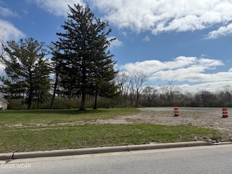 1060 S Washington St, van Wert, OH 45891