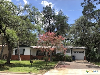 1175 Canyon Dr, New Braunfels, TX 78130