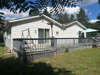 45523 Eleanor Dr, Decatur, MI 49045