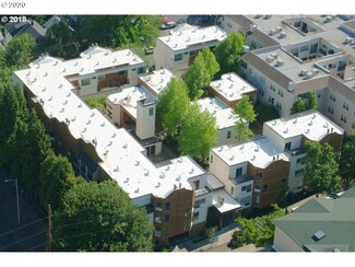 1535 SW Clay St Unit 204, Portland, OR 97201