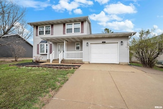 121 S 8th St, Le Claire, IA 52753