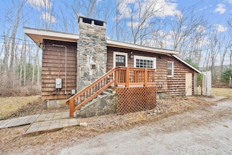 41 Beaver Meadow Rd, Haddam, CT 06438
