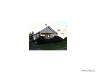 29 S Franklin St, Wellsville, NY 14895