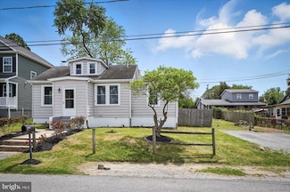 104 Queen Anne Rd, Glen Burnie, MD 21060