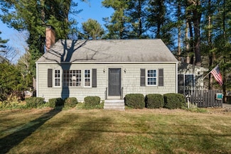 27 N Street Cir, Walpole, MA 02081