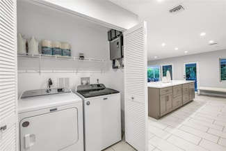 2120 NE 34th Ct, Lighthouse Point, FL 33064