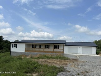 811 Fritzsche Loop, Jamestown, TN 38556