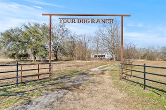 724 Farm To Market Road 1255, Grand Saline, TX 75140