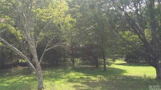 2143 Moss Farm Rd, Hickory, NC 28602