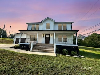 17 W Lewis Ave, Rio Grande, OH 45674