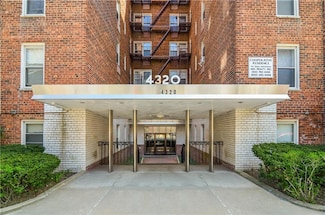 4320 van Cortlandt Park E Unit 5A, Bronx, NY 10470