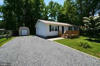 1233 Garret Ave, Churchton, MD 20733