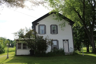 690 Main St, Albany, VT 05820