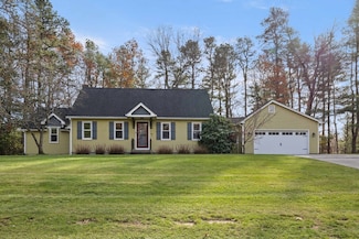 59 Campbell Dr, Easthampton, MA 01027