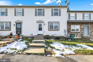 104 White Birch Ln, Blandon, PA 19510