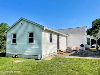 4305 Reas Ln, New Albany, IN 47150