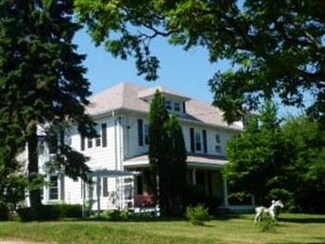 21801 107th St, Bristol, WI 53104