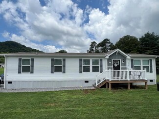 210 Lee St, Bluefield, VA 24605