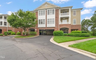 324 Waterford Lake Dr Unit 324, Cary, NC 27519