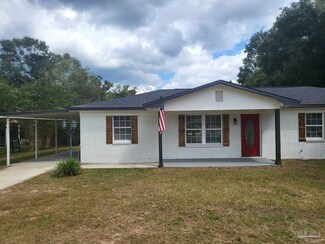 4764 Keyser Ln, Pace, FL 32571