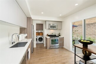 5275 Colodny Dr Unit 5, Agoura Hills, CA 91301
