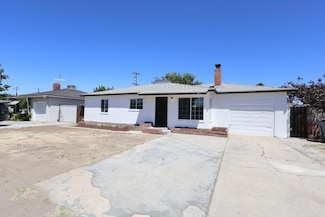445 Shaw Ave, Clovis, CA 93612