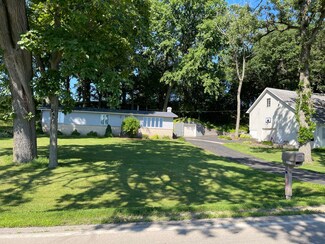10349 Fenton Rd, Fenton, IL 61251