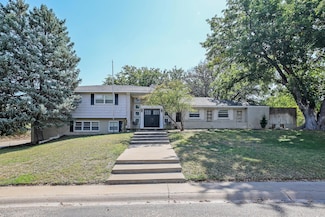 11 Southridge Dr, Canyon, TX 79015