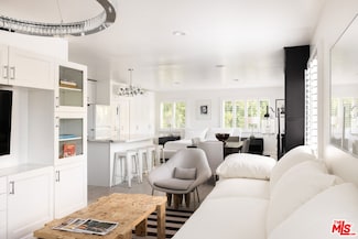 9809 Beeson Dr Unit C, Beverly Hills, CA 90210