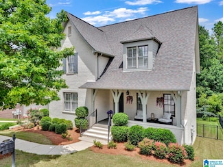 2245 Southampton Dr, Hoover, AL 35226