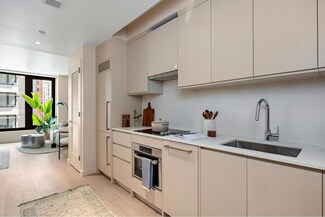 300 E 50th St Unit 4F, New York, NY 10022