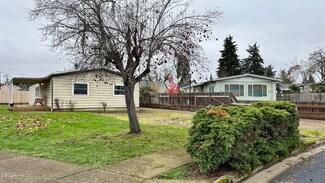 241 Creswood Dr, Creswell, OR 97426
