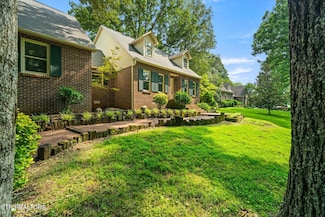 2812 Century Dr, Maryville, TN 37803