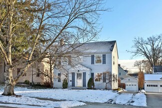 383 Fallis Rd, Columbus, OH 43214