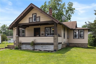 1029 S Main St, Grafton, OH 44044