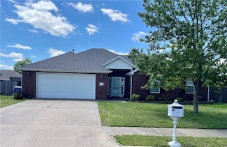 814 Irelan St, Lowell, AR 72745
