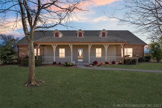 7205 S 81st West Place, Tulsa, OK 74131