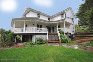 931 Richmond Rd, Staten Island, NY 10304