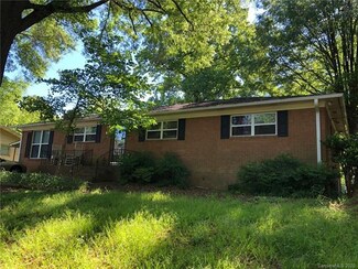 2023 Woodtop Ct, Charlotte, NC 28214