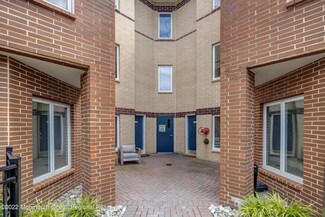 368 Rector St Unit 414, Perth Amboy, NJ 08861