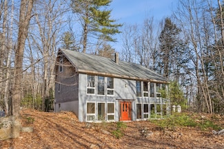27 Goodridge Dr, Oakland, ME 04963
