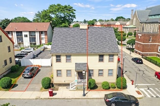 2 Cross St, Lowell, MA 01854