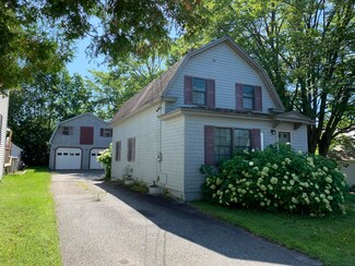 5 Elm St, East Millinocket, ME 04430