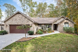 122 Pineridge Loop, Crossville, TN 38558