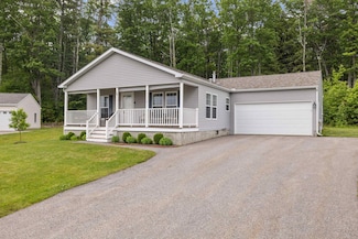 10 Dynamic View Dr, Franklin, NH 03235