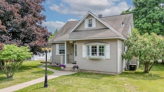 216 Mine St, Norway, MI 49870